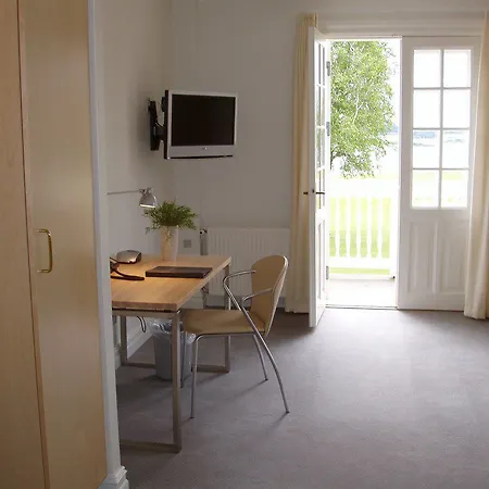 Gl. Avernaes Sinatur & Konference Hotell 3*