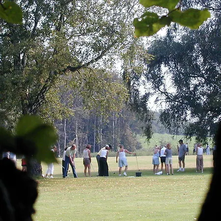 Gl. Avernaes Sinatur & Konference 3*