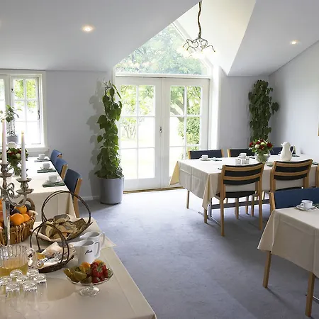 Gl. Avernaes Sinatur & Konference ホテル 3*