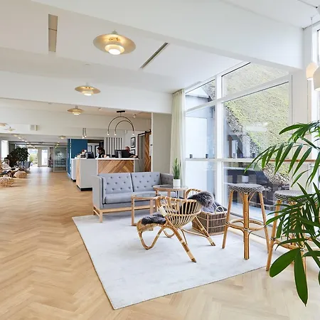 Gl. Avernaes Sinatur & Konference 3* Ebberup