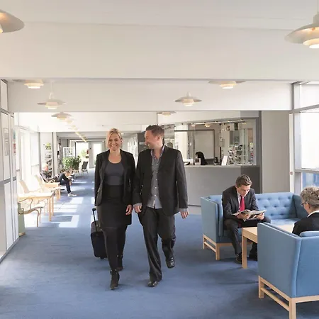 Hotel Gl. Avernaes Sinatur & Konference