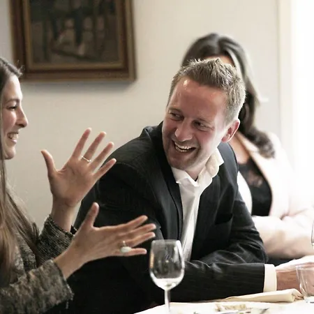 Hotel Gl. Avernaes Sinatur & Konference 3*