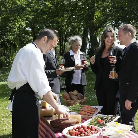 Hotell Gl. Avernaes Sinatur & Konference