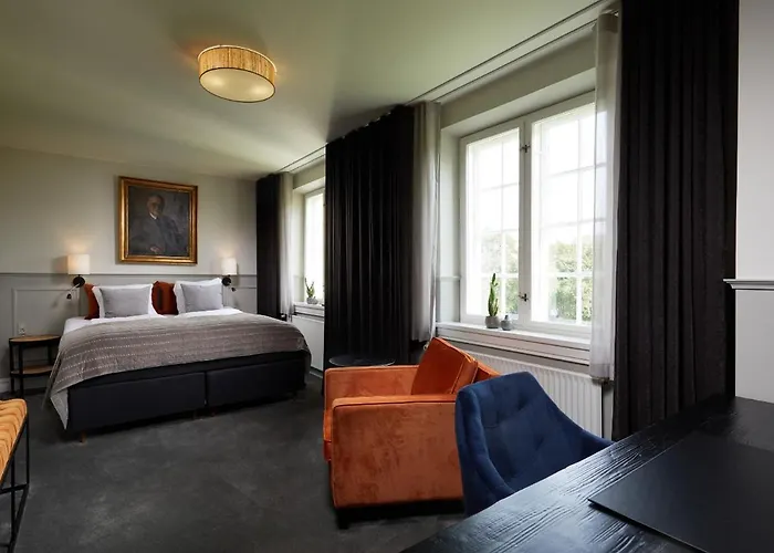 Gl. Avernaes Sinatur & Konference 3* Ebberup