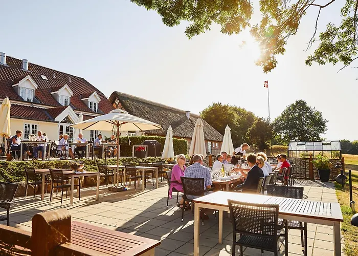 Hotel Gl. Avernaes Sinatur & Konference