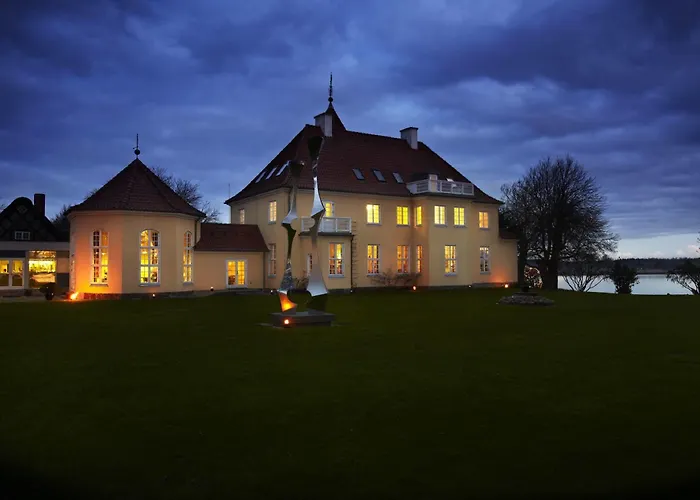 Gl. Avernaes Sinatur & Konference Hotel Ebberup