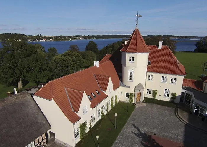 Szálloda Gl. Avernaes Sinatur & Konference